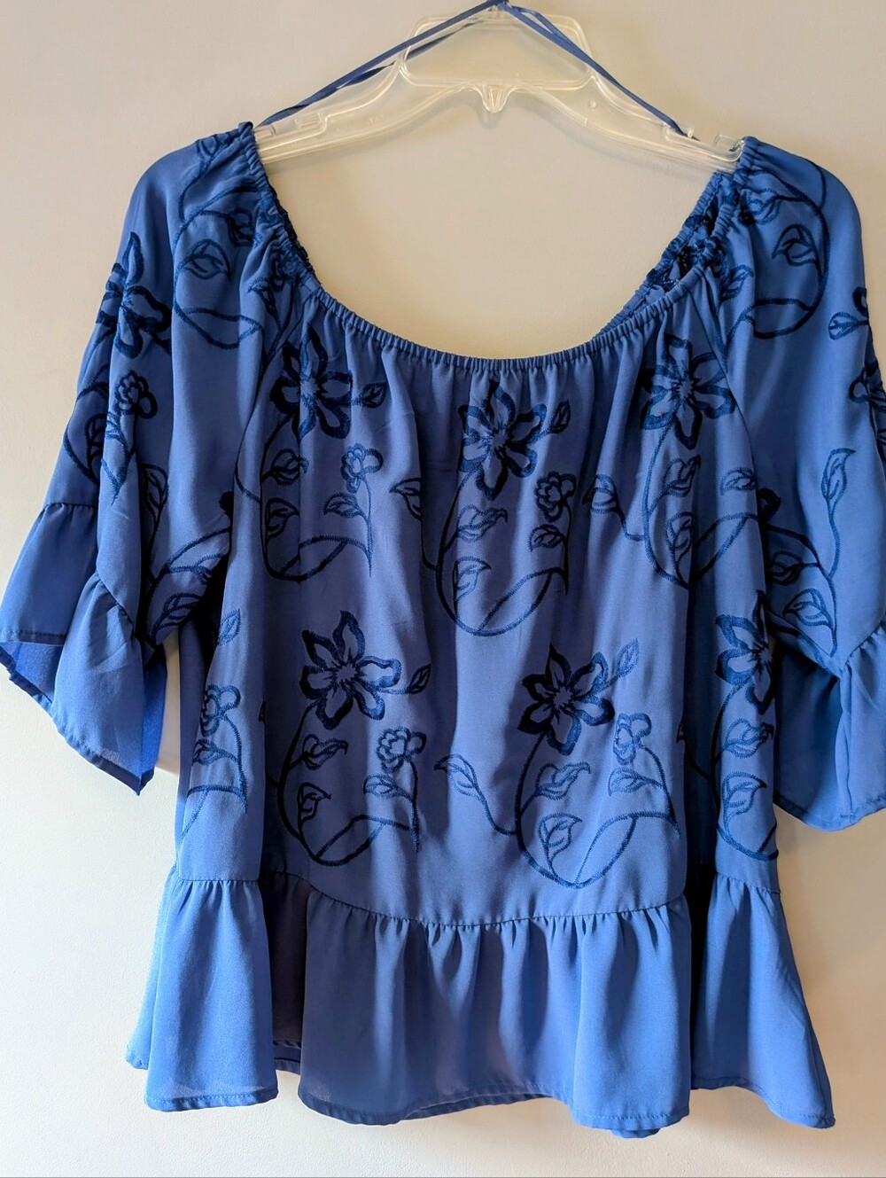 NWOT Candies Blue Boho Floral Off-Shoulder Embroidered Peplum Top